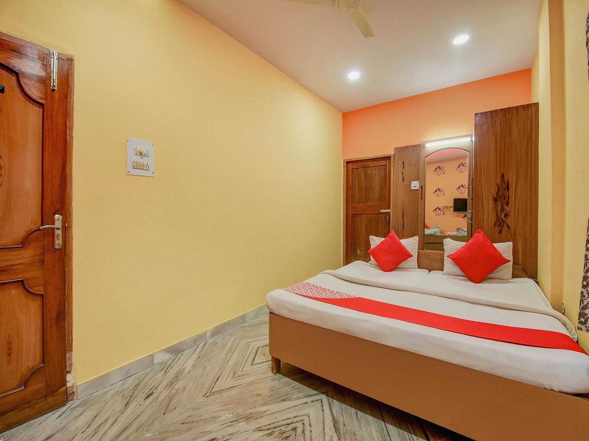 Super Oyo Hotel Priyal Amrit Sagar Rourkela Exterior photo