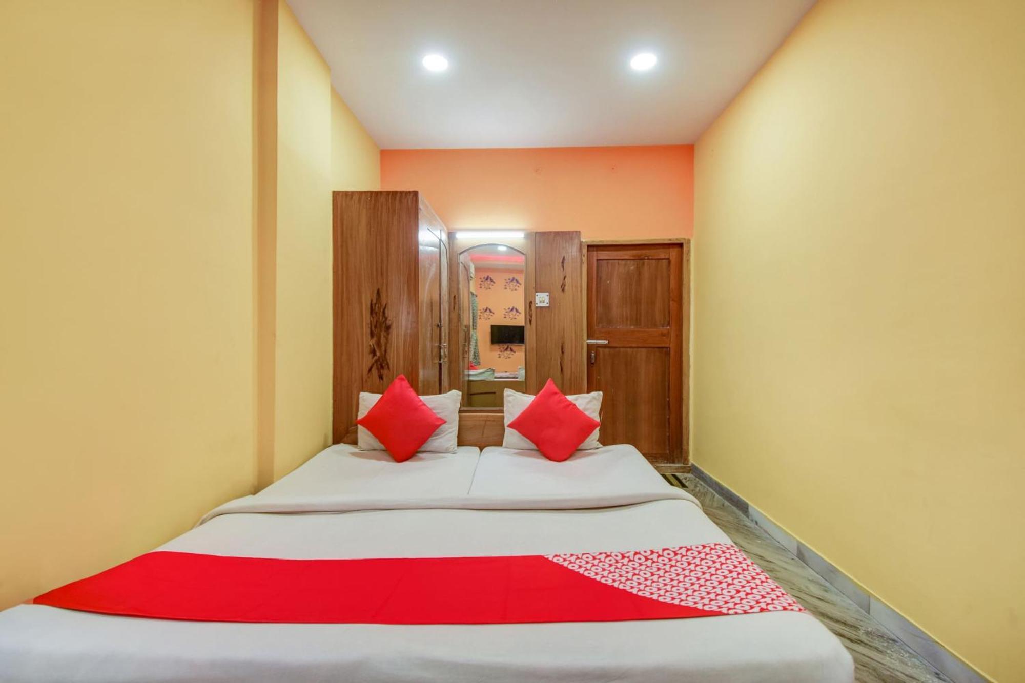 Super Oyo Hotel Priyal Amrit Sagar Rourkela Exterior photo